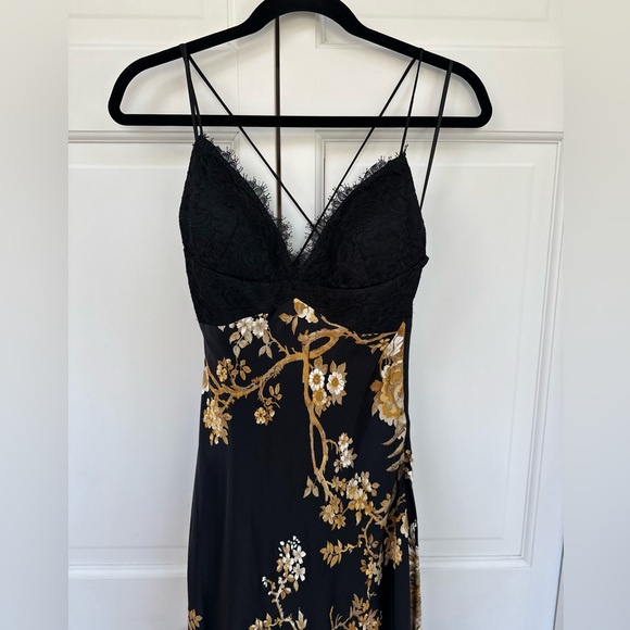 Black Lace and Gold Floral Evening Gown - Picture 12 of 16